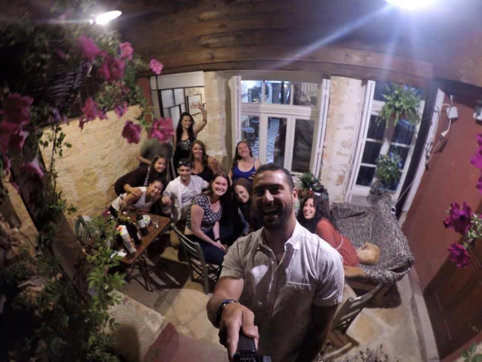 Hippie City Hostel Chrissi Akti Chania Exterior foto